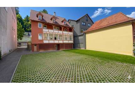 Haus zum Kaufen in Bad Liebenzell 429.000,00 € 270 m²