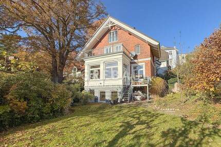 Rarität am Süllberg: Einfamilienhaus mit herrlichem Garten und Elbblick - Hamburg Blankenese