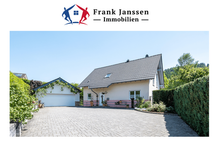 Haus zum Kaufen in Oberstadtfeld 375.000,00 € 152 m²