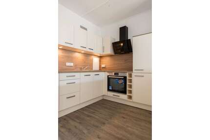 Wohnung zum Mieten in Chemnitz 375,00 € 56.29 m²