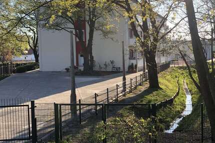Wohnung zum Mieten in Berlin 1.446,06 € 87.64 m²