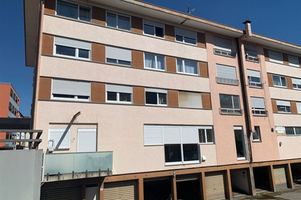 Wohnung im 1. OG am Zentrum. - 115.000,00&nbsp;EUR Kaufpreis, ca.&nbsp; 46,50&nbsp;m&sup2;&nbsp;Wohnfl&auml;che in Singen (Hohentwiel) (PLZ: 78224)