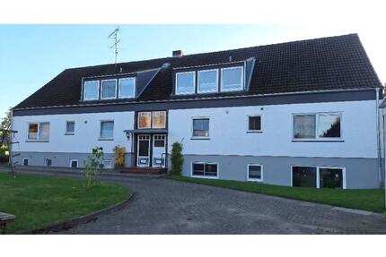 Helle 4 Zimmer Souterrainwohnung - Schenefeld