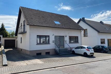 Freistehendes Einfamilienhaus in Lebach - kein OT