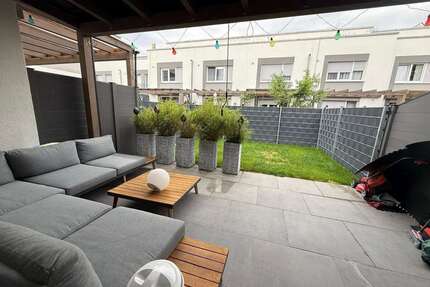 Haus zum Mieten in Augsburg 2.050,00 € 138 m²