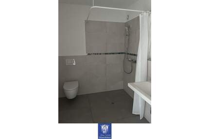 Eindrucksvoller Dachtraum mit moderner Ausstattung und EBK im Erstbezug! Lift! - Arnsdorf