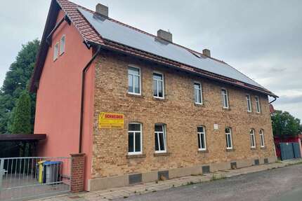 Haus zum Kaufen in Salzatal OT Beesenstedt 195.000,00 € 240 m²