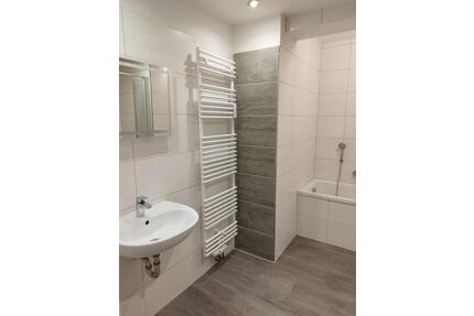 Schicke 3-Raumwohnung mit Balkon in Aue – einziehen & wohlfühlen! - Aue-Bad Schlema