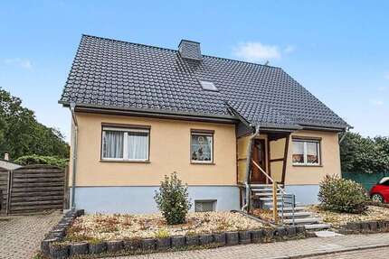 Haus zum Kaufen in Bad Frankenhausen 187.000,00 € 160 m²