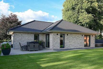 Traumhafter Winkel-Bungalow-für Ihr Grundstück - Ahrensbök