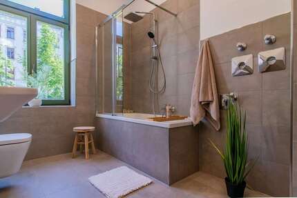 Wohnung zum Kaufen in Chemnitz 108.500,00 € 61.56 m²