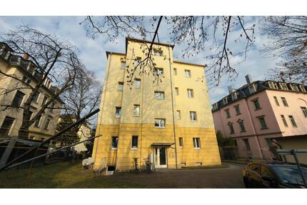 Süße kleine 2 Zimmerwohnung in Dresden Striesen