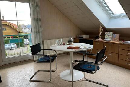 Möbliertes Studio-Zimmer mit Balkon – ruhige Lage am Berliner Sta - Neuenhagen bei Berlin