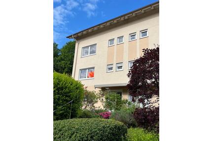 Großzügige Doppelhaushälfte mit Garten,Terrasse und Garage - Pirmasens