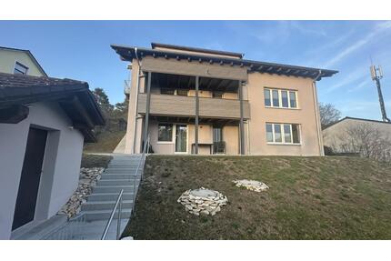 Exklusive 3-Zimmer-Erdgeschosswohnung mit großem Garten und traumhafter Aussicht in Titting