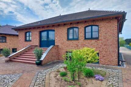 Haus zum Kaufen in Friedland 799.000,00 € 260 m²