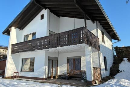 Idyllisches Haus im Grünen mit unverbaubarem Blick - Helmbrechts