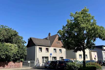 Haus zum Kaufen in Schöneck (Büdesheim) 265.000,00 € 138 m²