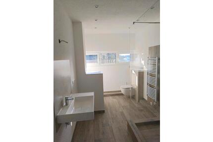 Helle Dreizimmerwohnung Neubau Erstbezug mit Einbauküche - Hennef (Sieg)