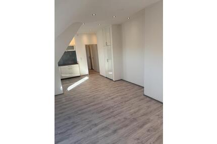 Sehr schöne Zweizimmerwohnung, sofort zu vermieten - Krefeld