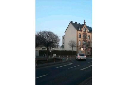 Haus -4 Zimmer -4 Wohnungen zusammen zu vermieten in 56727 Mayen