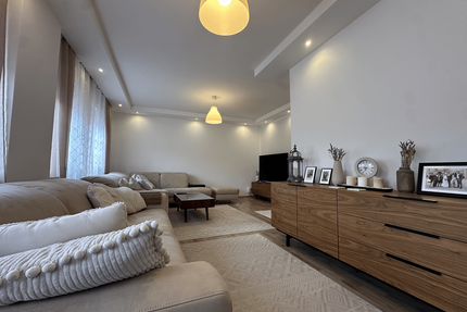 Haus zum Kaufen in Burbach 899.000,00 € 350 m²