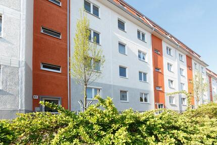 Helle, kompakt geschnittene 3-Raum-Wohnung, zentral in Burg! *ONLINE BESICHTIGUNG MÖGLICH*