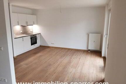 1,5-Zimmer-Wohnung mit Balkon und Stellplatz in Kemnath
