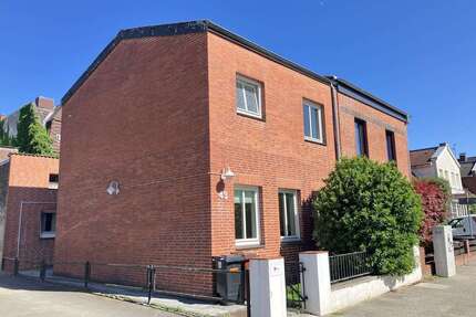 Haus zum Kaufen in Lübeck 360.000,00 € 116 m²