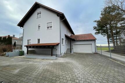 Einfamilienhaus mit Lagerhalle zur Miete in IngolstadtGerolfing