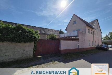 Platz für die ganze Familie - Charmantes Zweifamilienhaus + Lehmhaus und Scheune in Krippehna zu verkaufen! - Zschepplin
