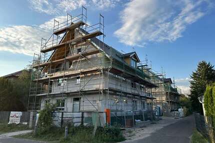 Wohnung zum Mieten in Hohen Neuendorf 1.353,60 € 84.6 m²