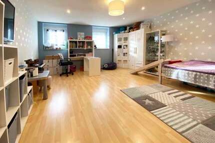 Wohnung zum Kaufen in Münsingen-Böttlingen 290.000,00 € 140 m²