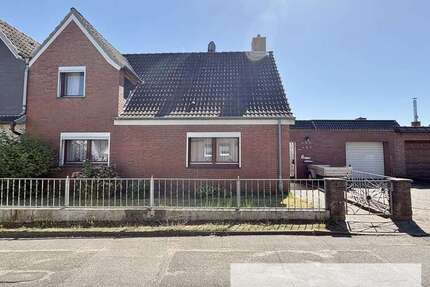Haus zum Kaufen in Lübeck Vorwerk 125.000,00 € 110.7 m² - Lübeck / Vorwerk