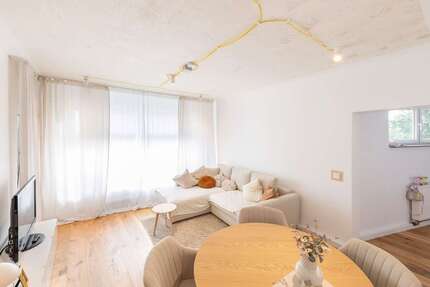 Wohnung zum Kaufen in Neuss 165.000,00 € 64 m²