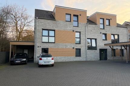 Attraktive 4-Zimmer-Wohnung mit großer Terrasse mitten in Papenburg zu vermieten