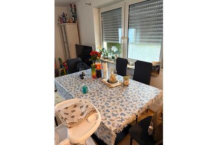 DHH in 71679 Asperg, Bj. 2001, 2 Wohng, auch einzeln zu verkaufen