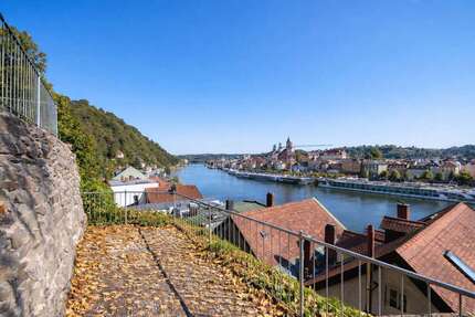 Wohnung zum Kaufen in Passau 319.000,00 € 109.99 m²