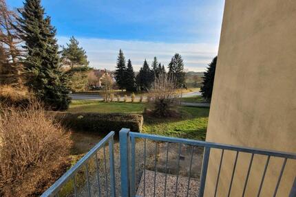 2-Raum-Wohnung mit Balkon & Kamin - Ruhe im Grünen in Kostitz - Rositz