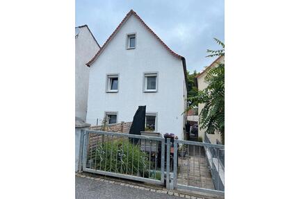 Hübsches, freistehendes Häuschen ohne Garten - Bischberg