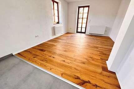 Wohnung zum Kaufen in Heßdorf 319.000,00 € 77.9 m²