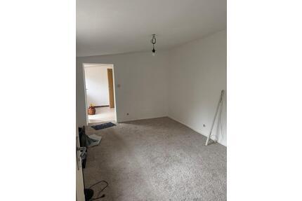 Zwei Zimmer SeitenbauWohnung in Griesheim