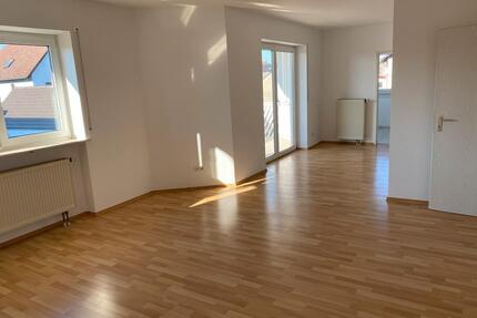 Wohnung in Röthlein - 1.220,00&nbsp;EUR Kaltmiete, ca.&nbsp; 111,00&nbsp;m&sup2; in Schweinfurt (PLZ: 97421) Gartenstadt