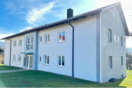 Renovierte 4-Zimmerwohnung in Waldmünchen mit Balkon