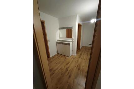 1 Zimmer Souterrain Wohnung - 550,00&nbsp;EUR Kaltmiete, ca.&nbsp; 37,00&nbsp;m&sup2; in Höxter (PLZ: 37671)