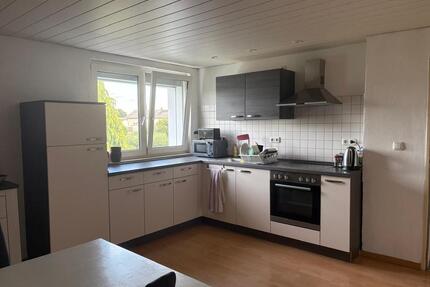 Helle freundliche Dachgeschosswohnung in Linden