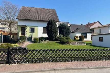 Haus zum Kaufen in Bad Vilbel 1.410.000,00 € 200 m²