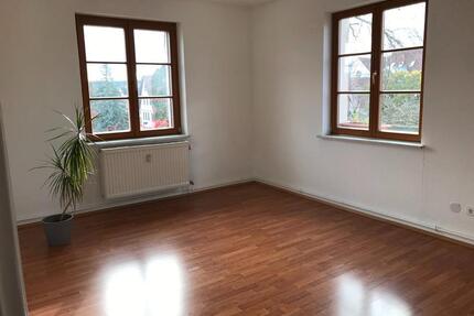 Gemütliches und helles Zimmer in 3er-WG - Zimmern ob Rottweil