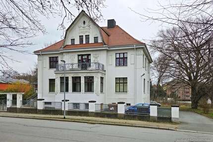 Haus zum Kaufen in Löbau 400.000,00 € 507 m²