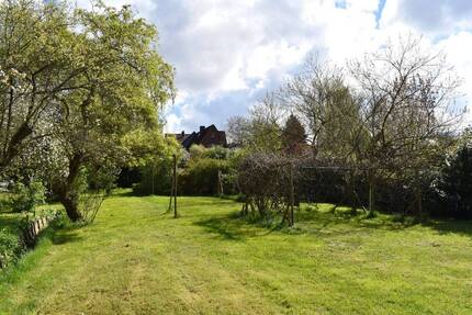 Baugrundstück mit vielen Optionen (Tiny House, Mehrfamilienhaus etc.) zu verkaufen! - Uetersen